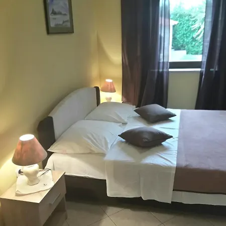 Apartamento With A Swimming Pool Zbandaj, - 14154 *