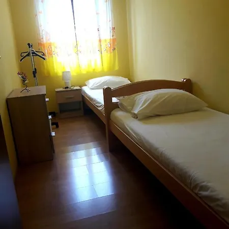 With A Swimming Pool Zbandaj, - 14154 Lejlighed